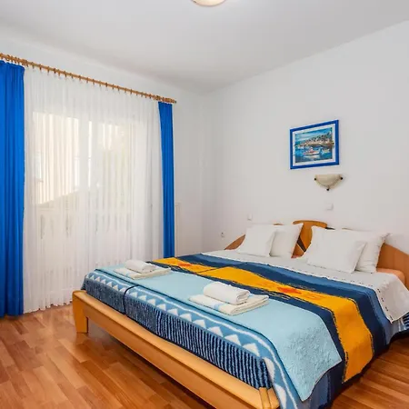 Apartment Gorgeous In Rab With Kitchen Rab Town